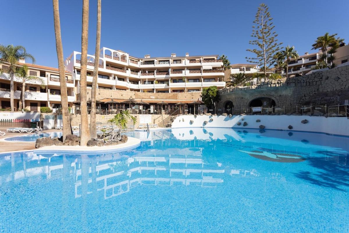 Green Oasis With Pool Access In Amarilla Golf San Miguel de Abona Exterior photo
